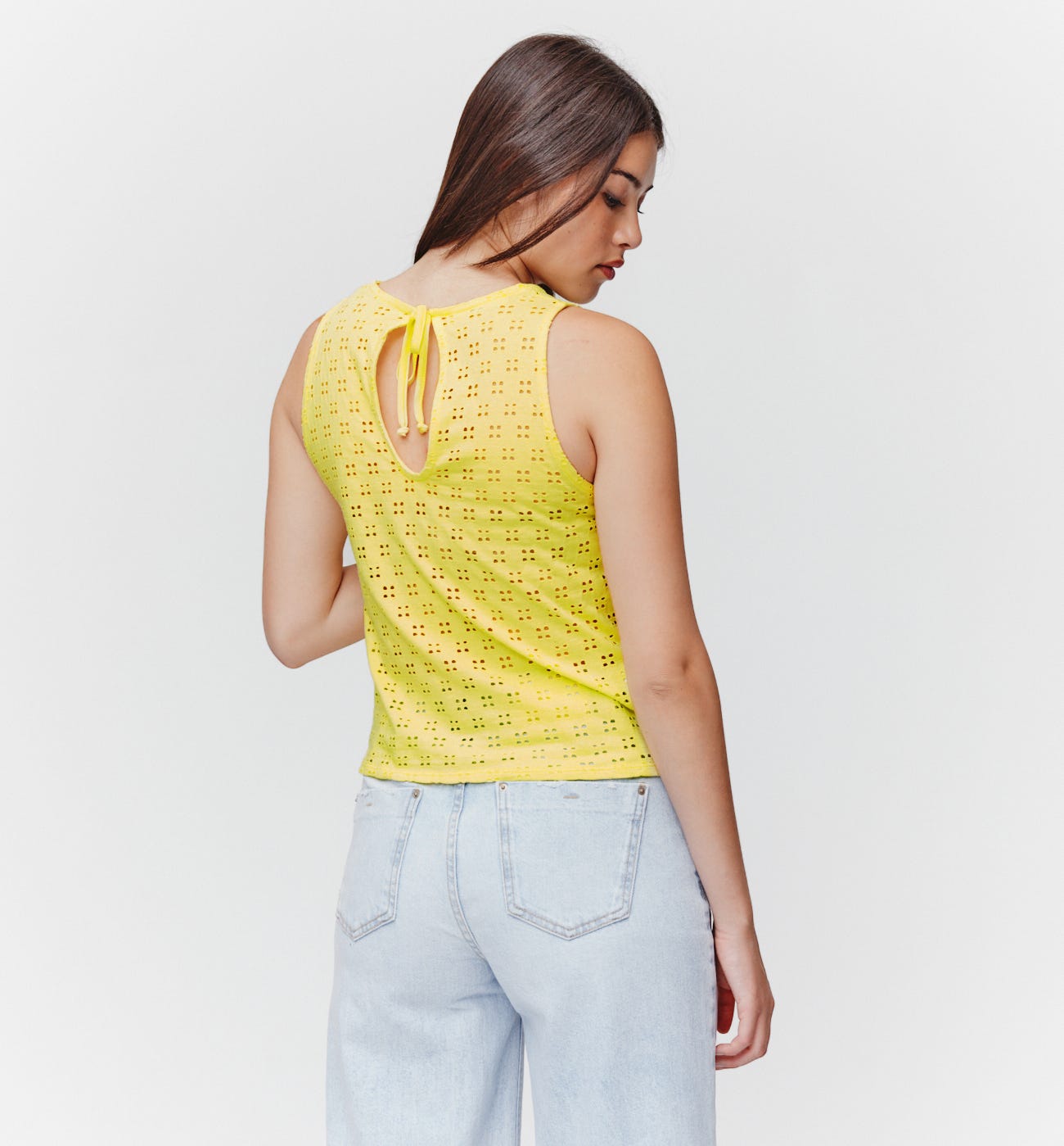 Sleeveless openwork top
