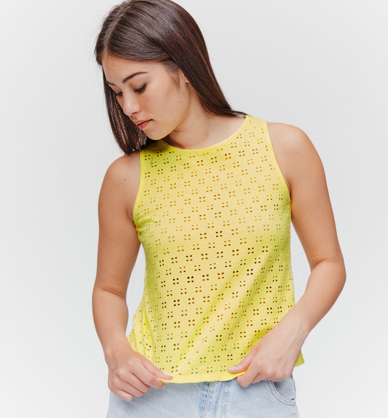 Sleeveless openwork top