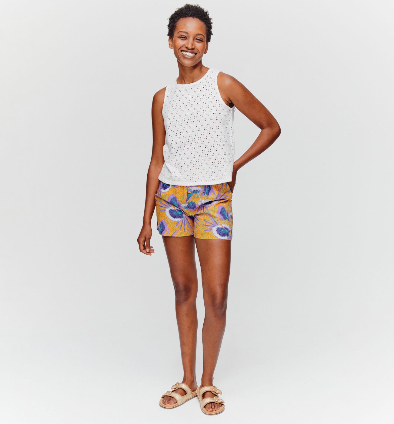 Sleeveless openwork top