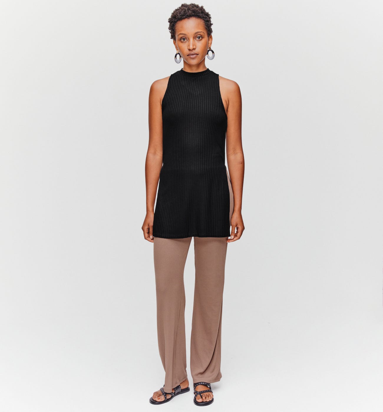 Long sleeveless jersey top