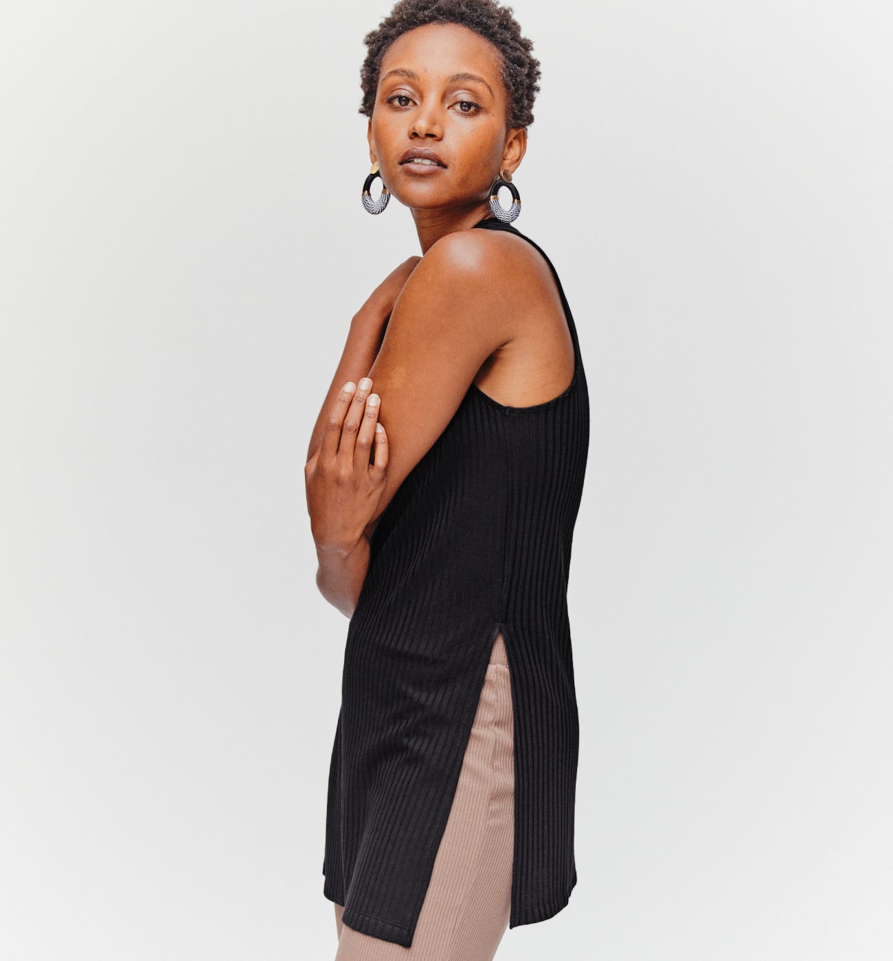Long sleeveless jersey top