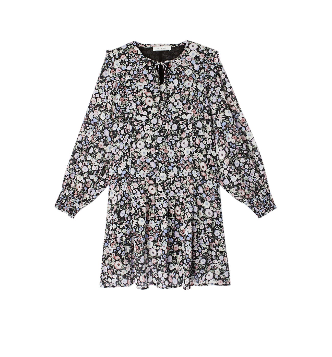 Dress with flat collar