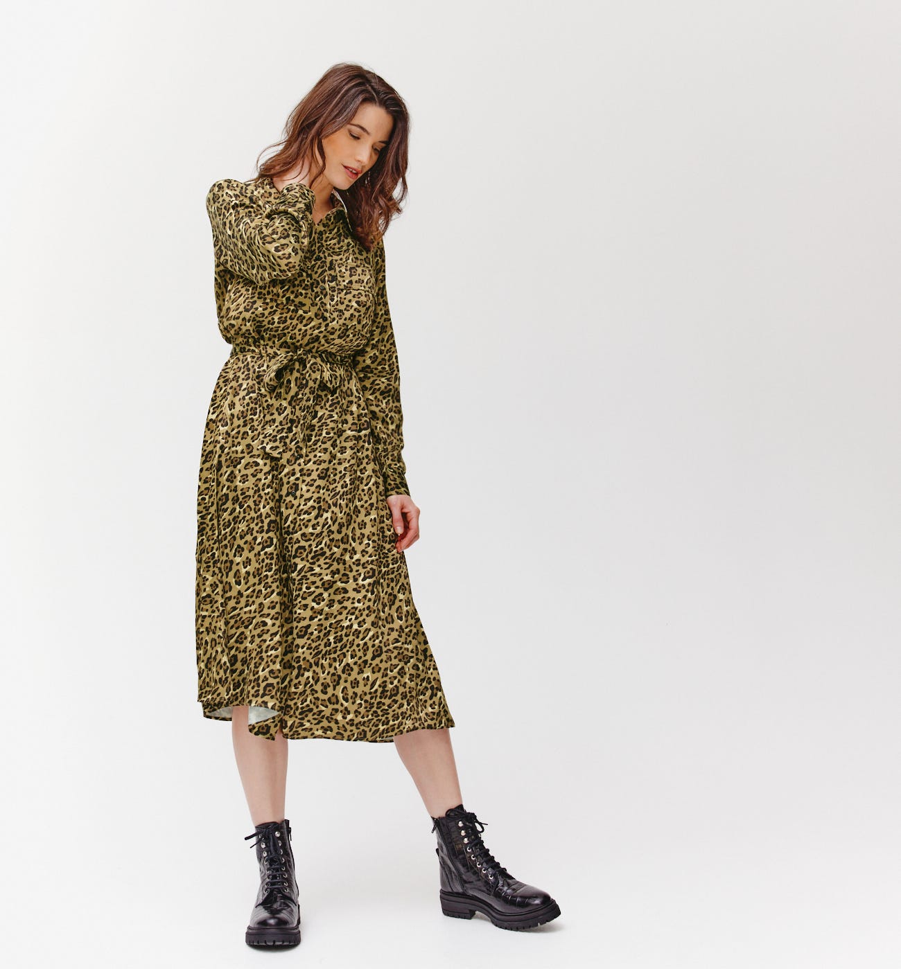Long sheen shirtdress