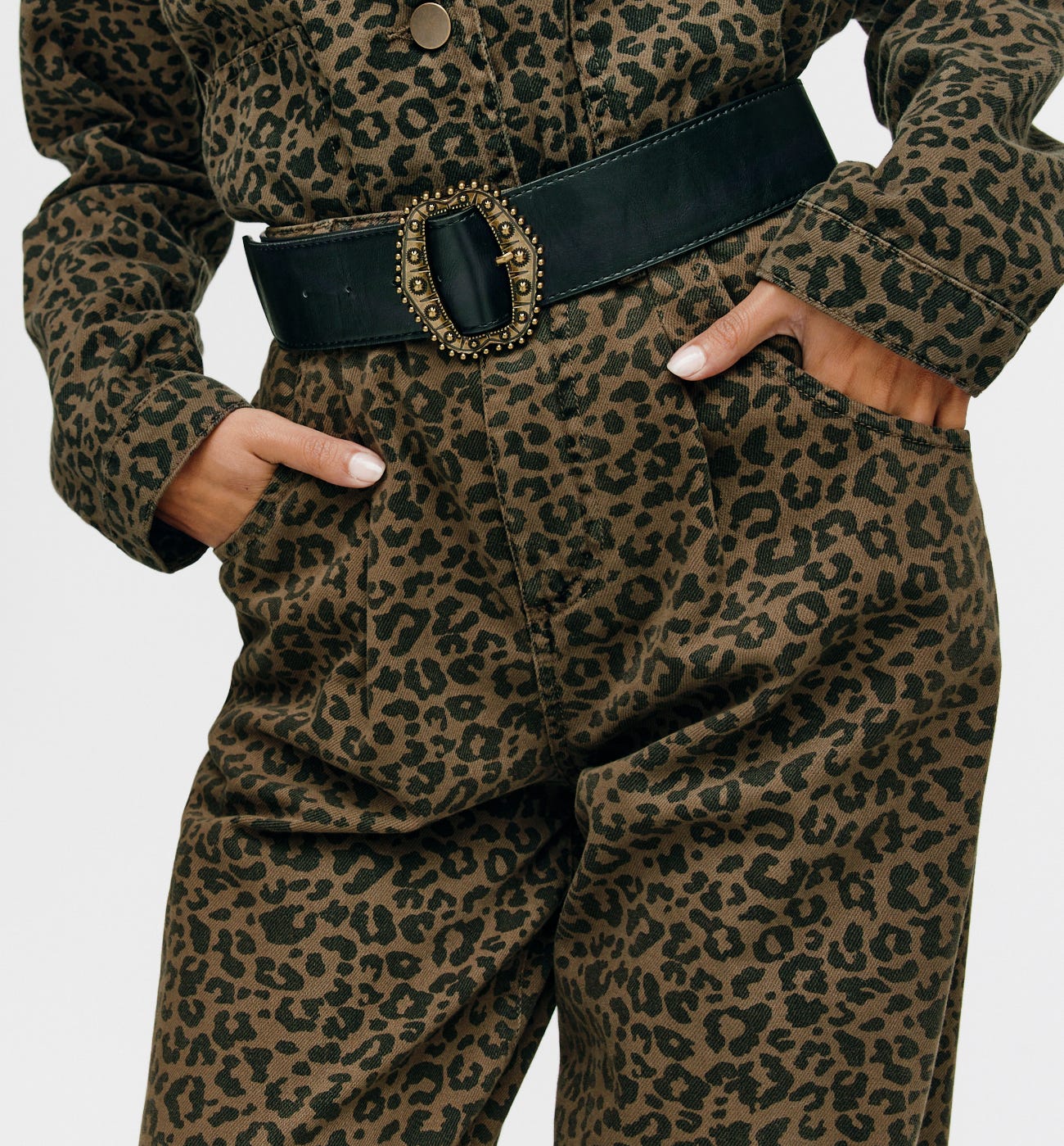 High-waist trousers