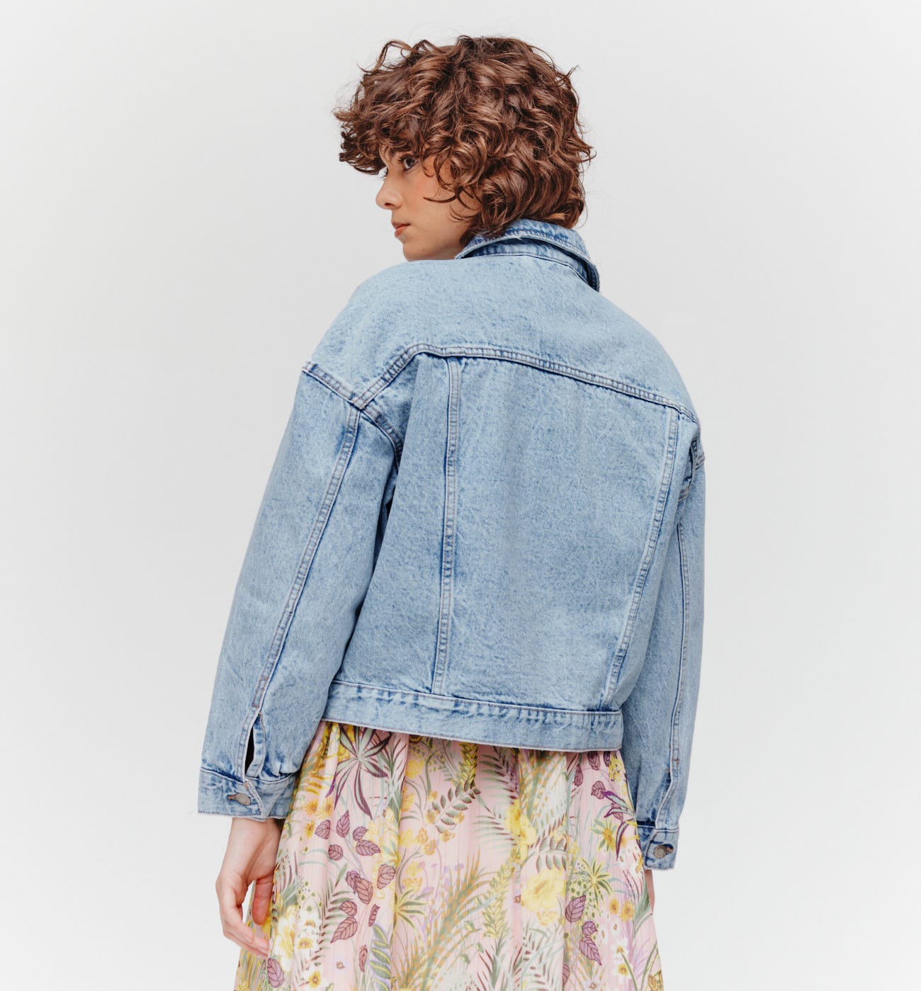 Loose denim jacket