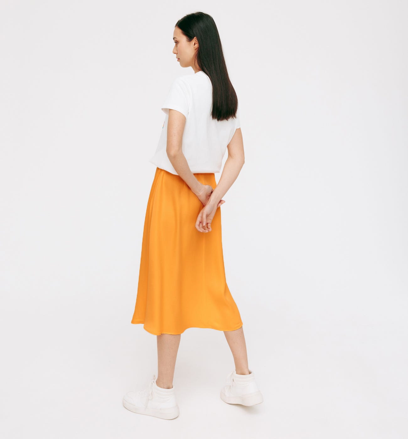 Falda midi satinada