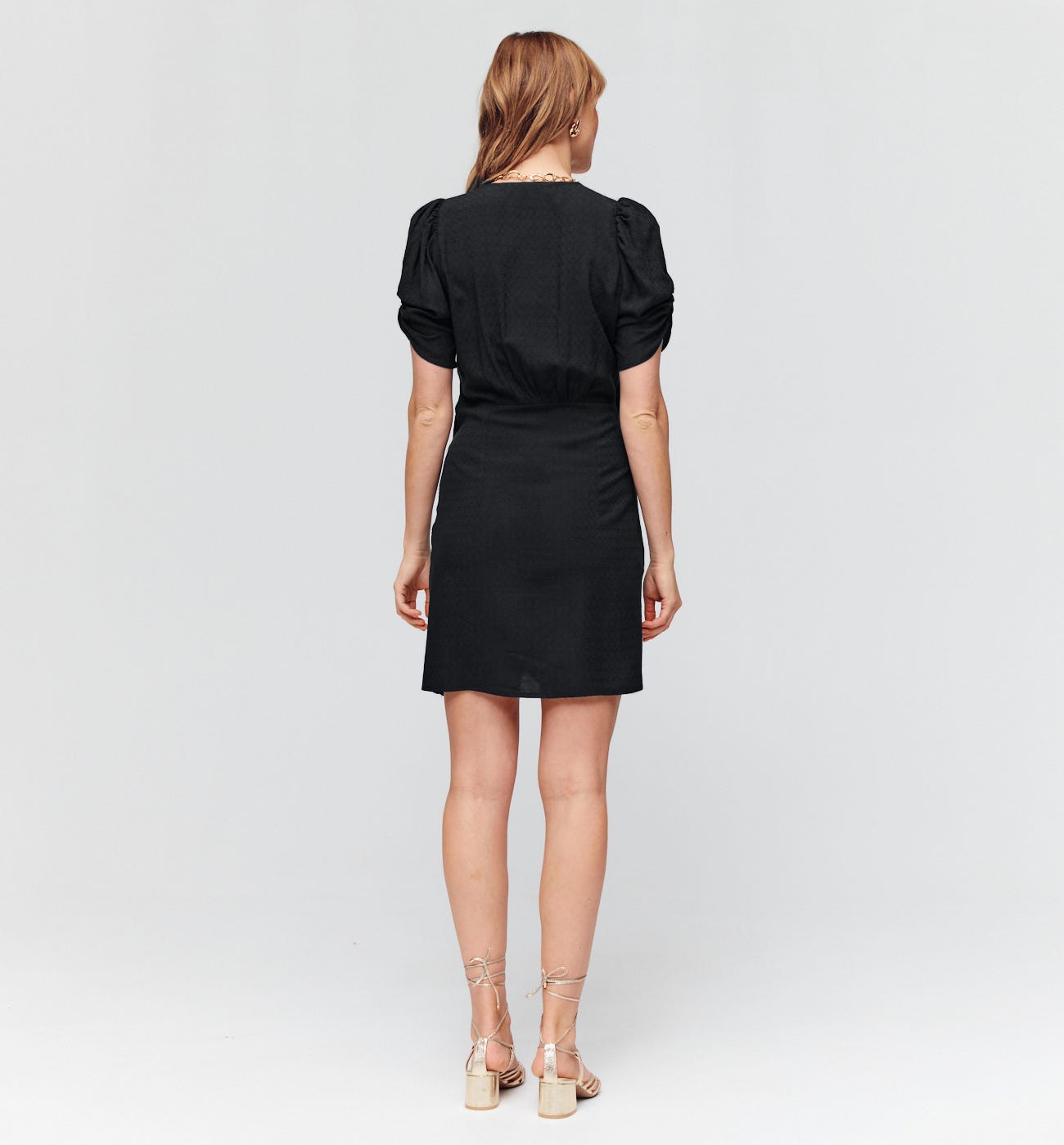 Il wrap dress di Marjorie