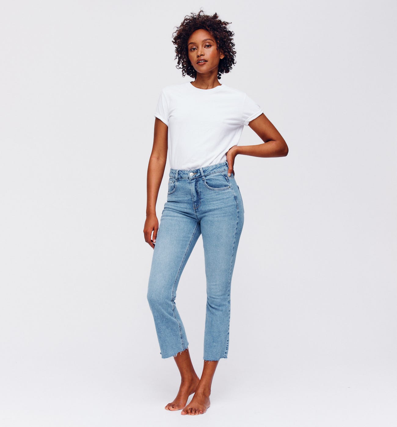 Jean flare raw cut