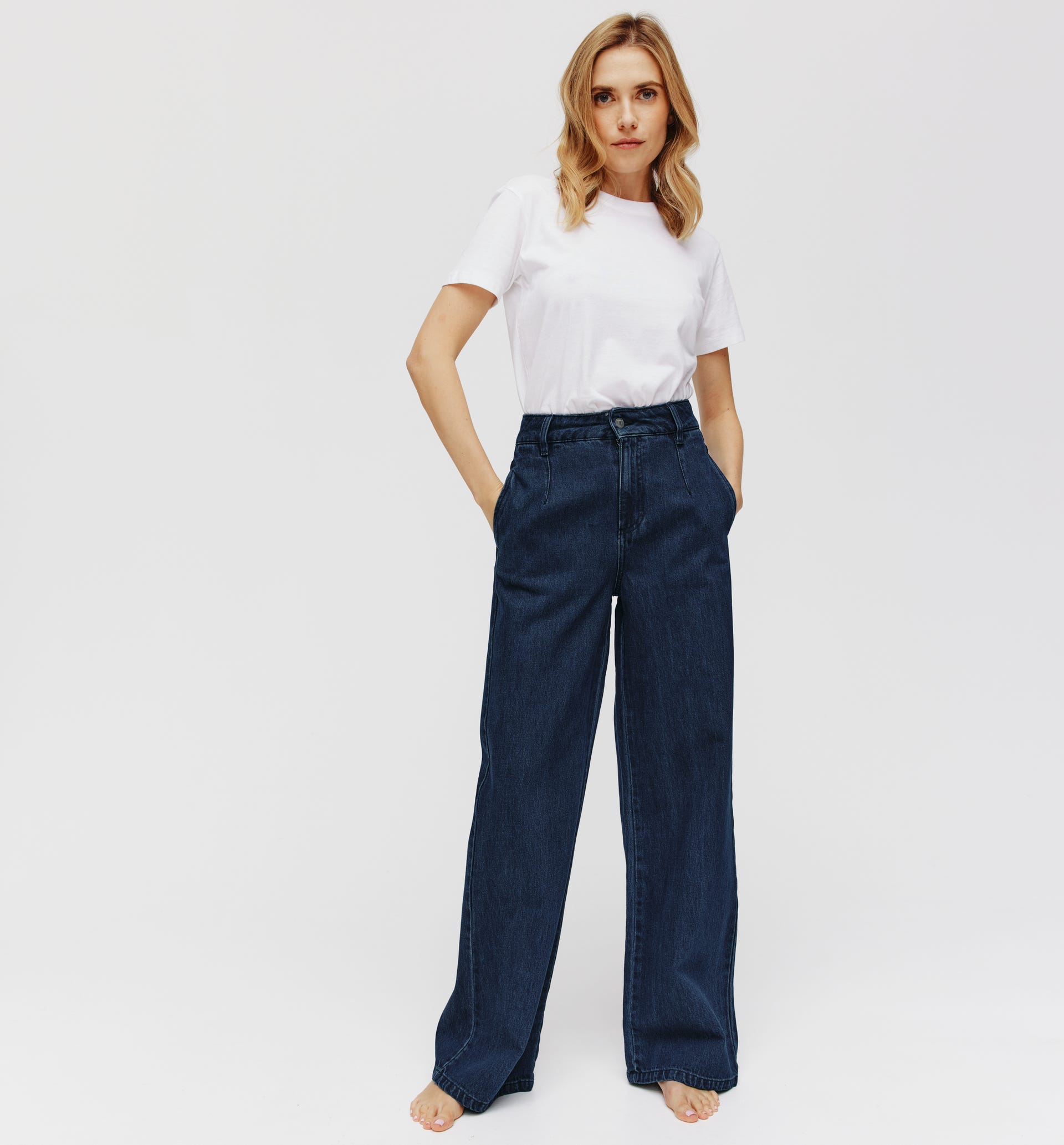 Jeans larghi a vita alta
