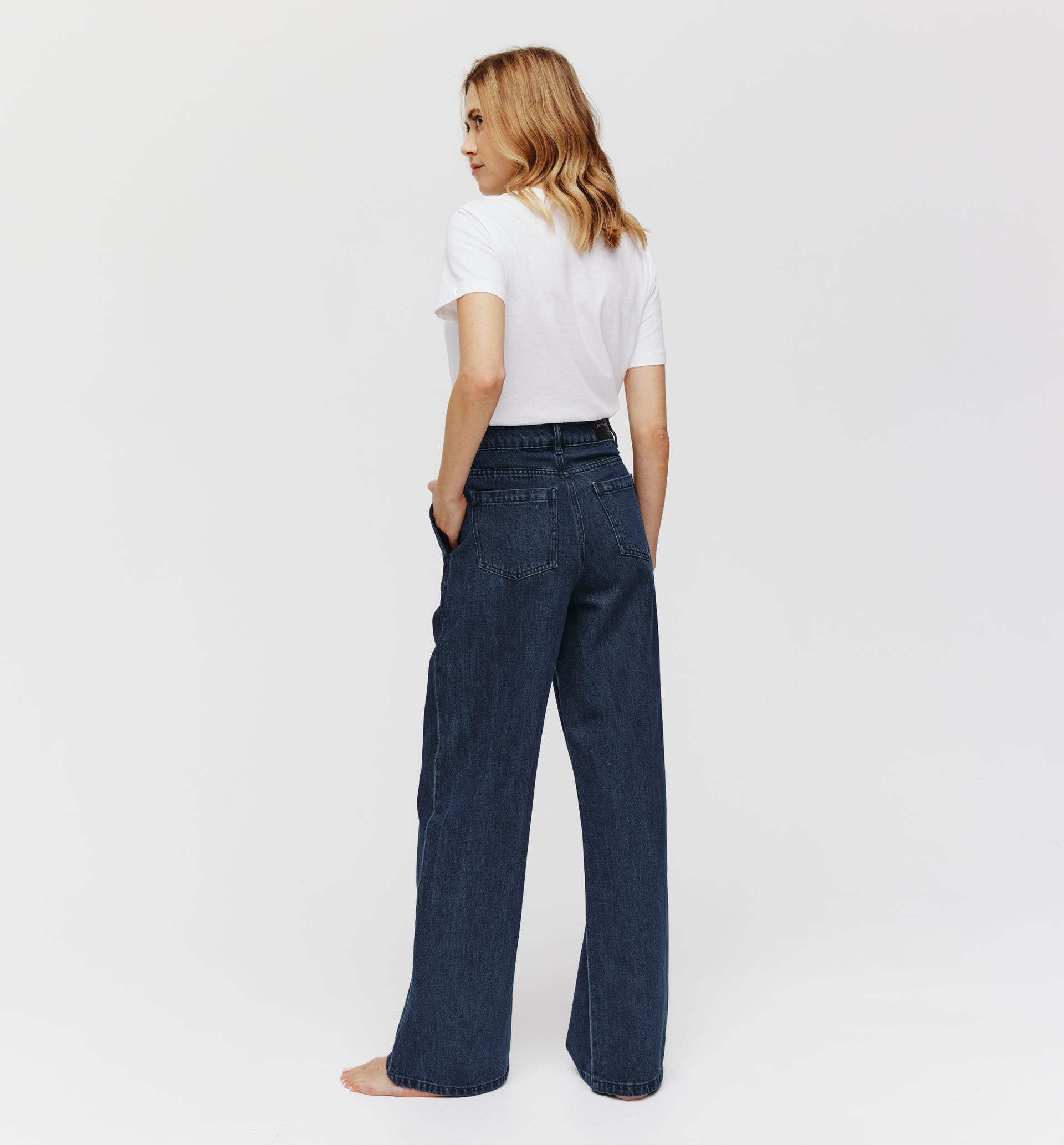 Jeans larghi a vita alta