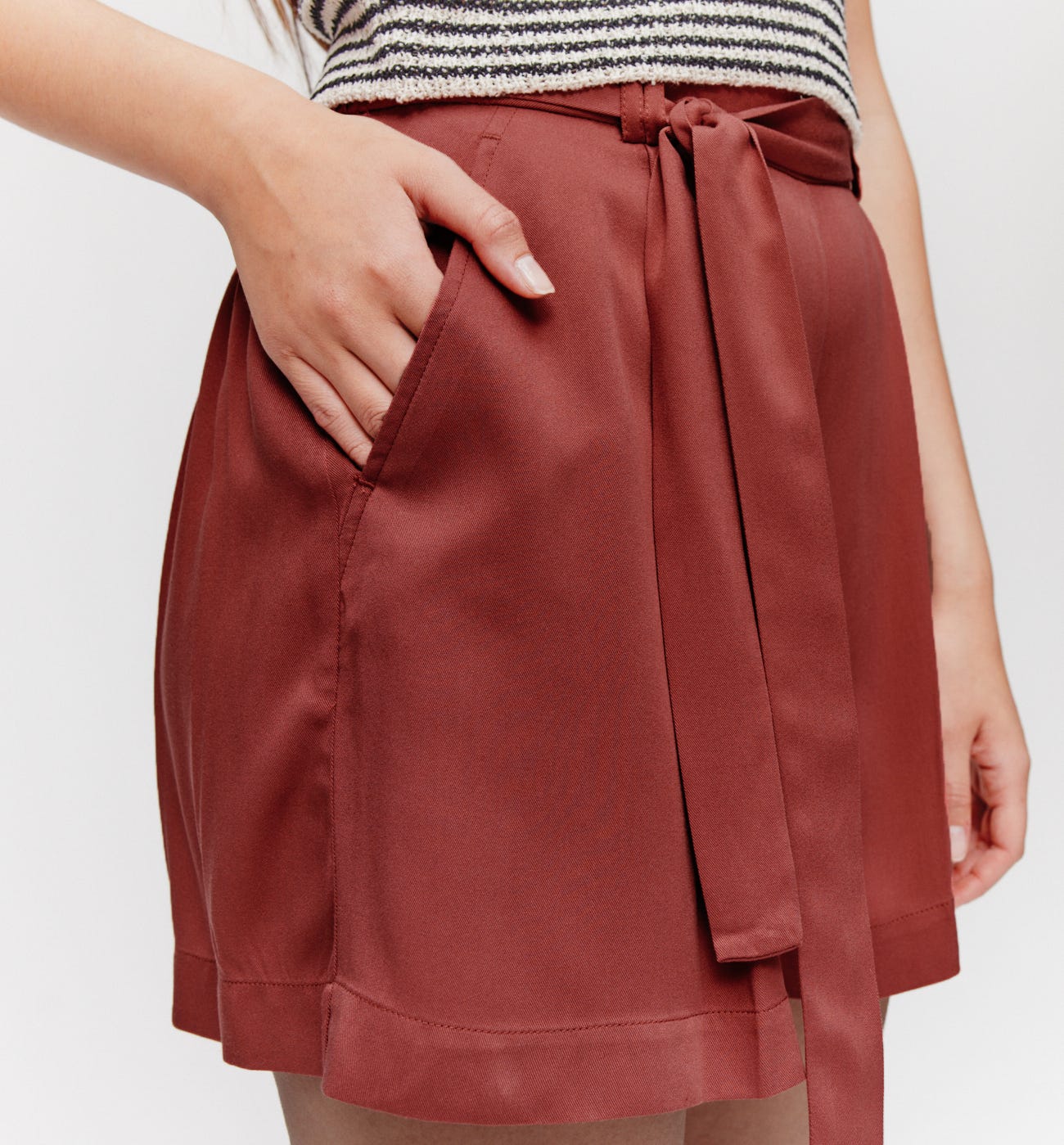 Short fluide taille haute