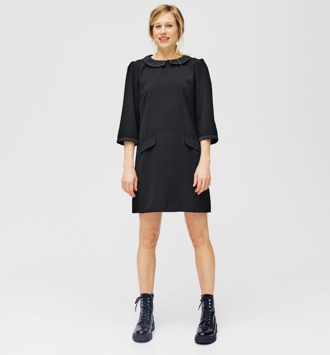 Kleid mit Bubikragen