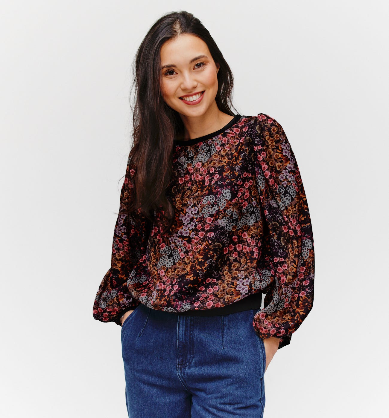 Blusa a fiori effetto seta