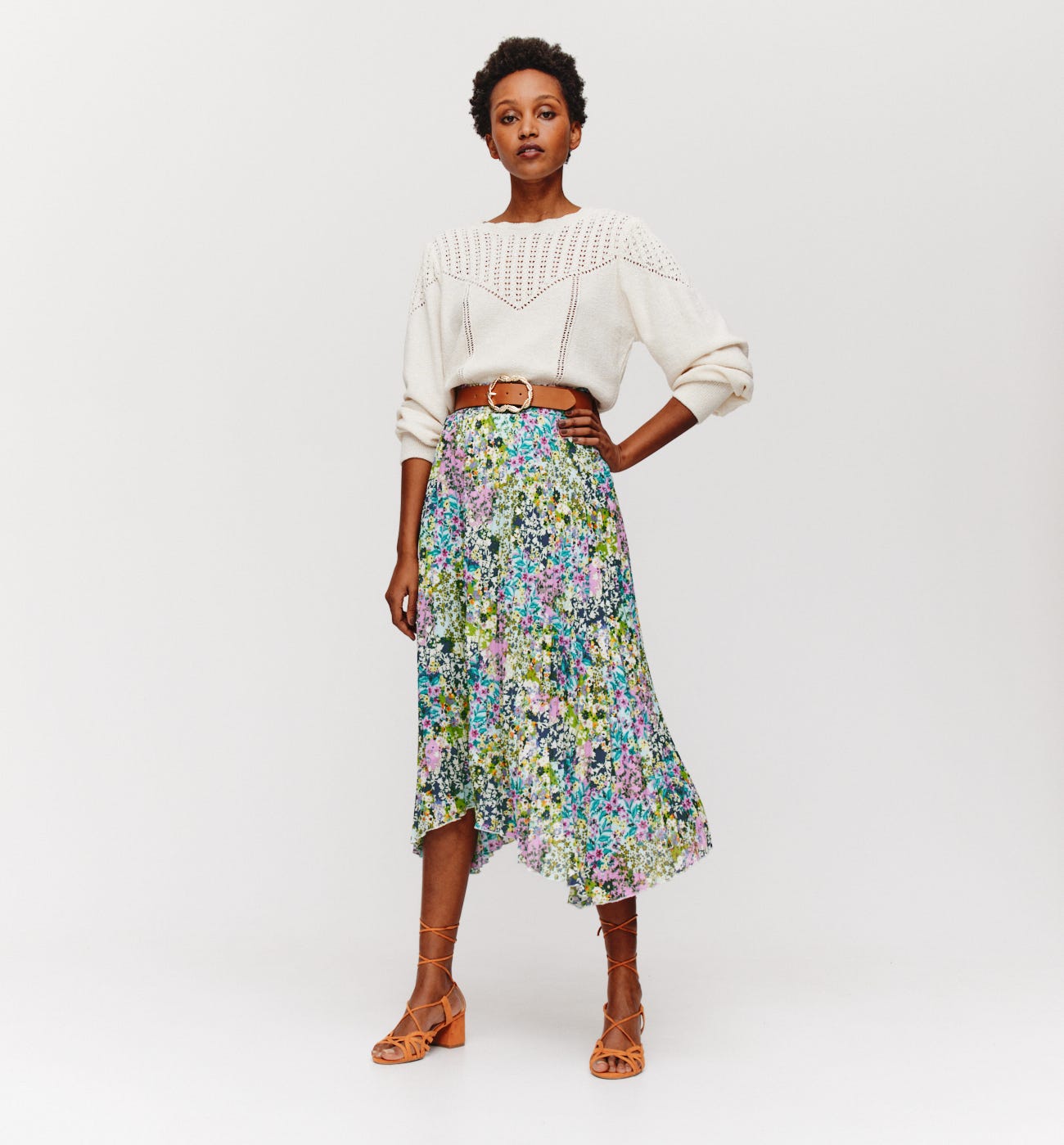 Long patterned pleated skirt