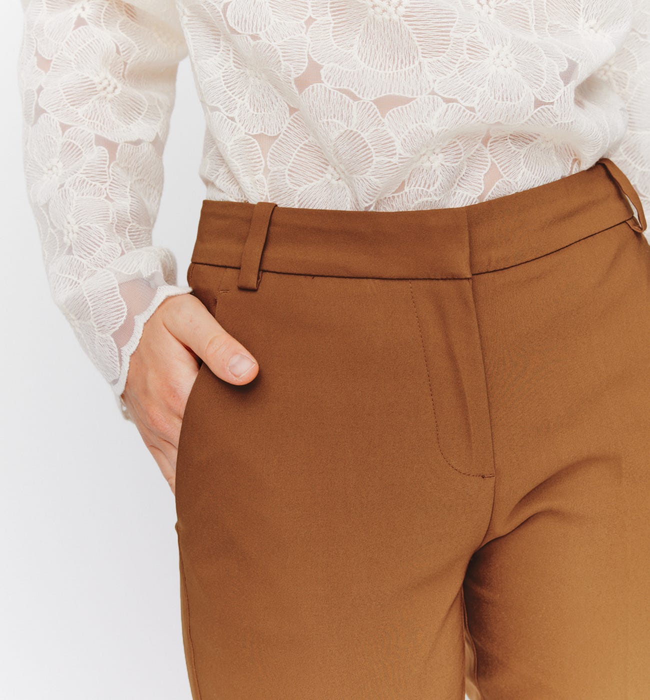 Cigarette trousers