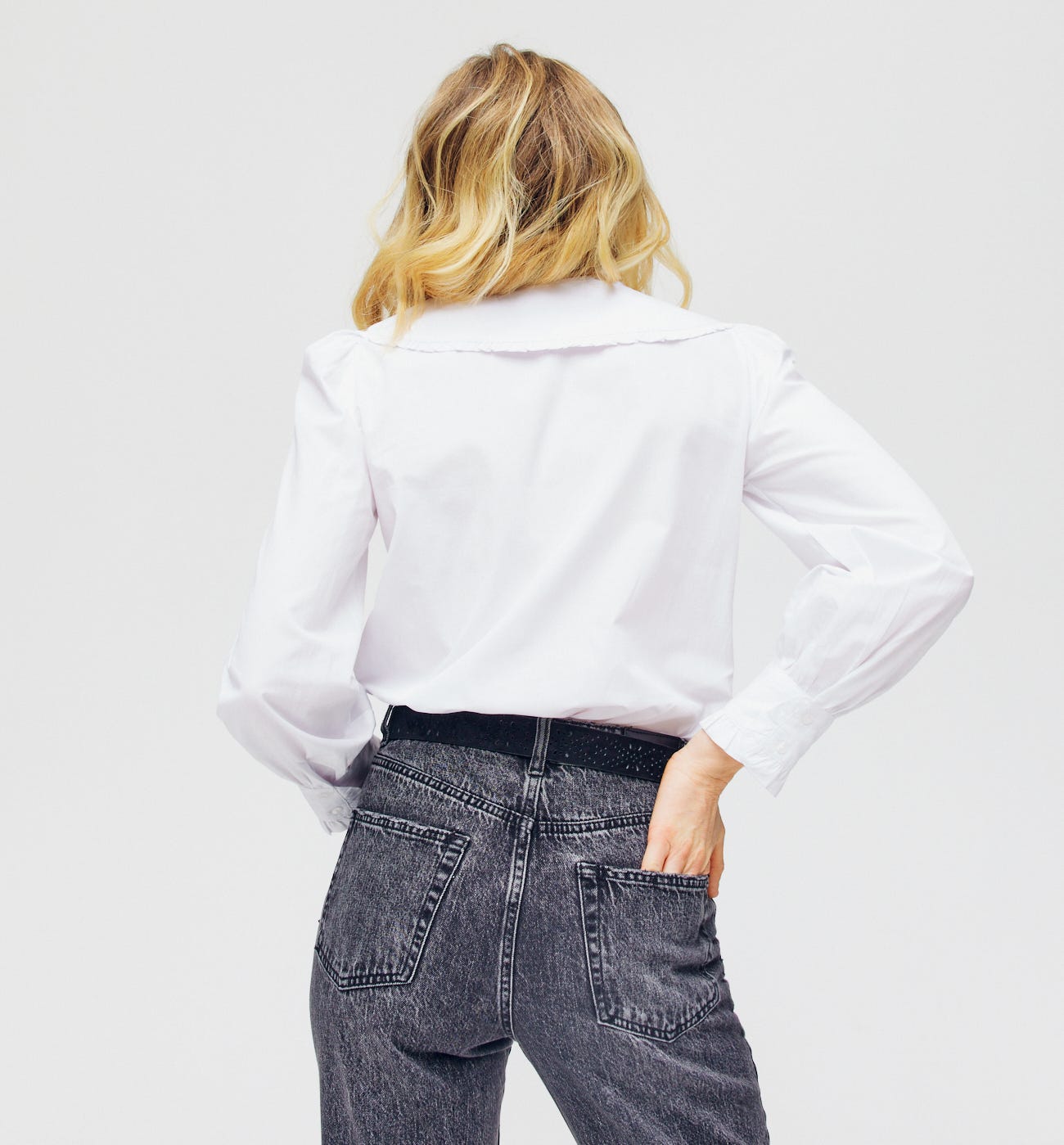 Flat collar shirt