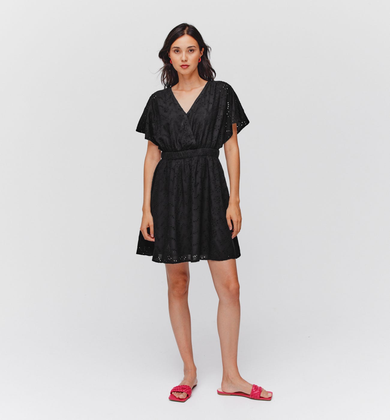 Kleid aus englischer Stickerei