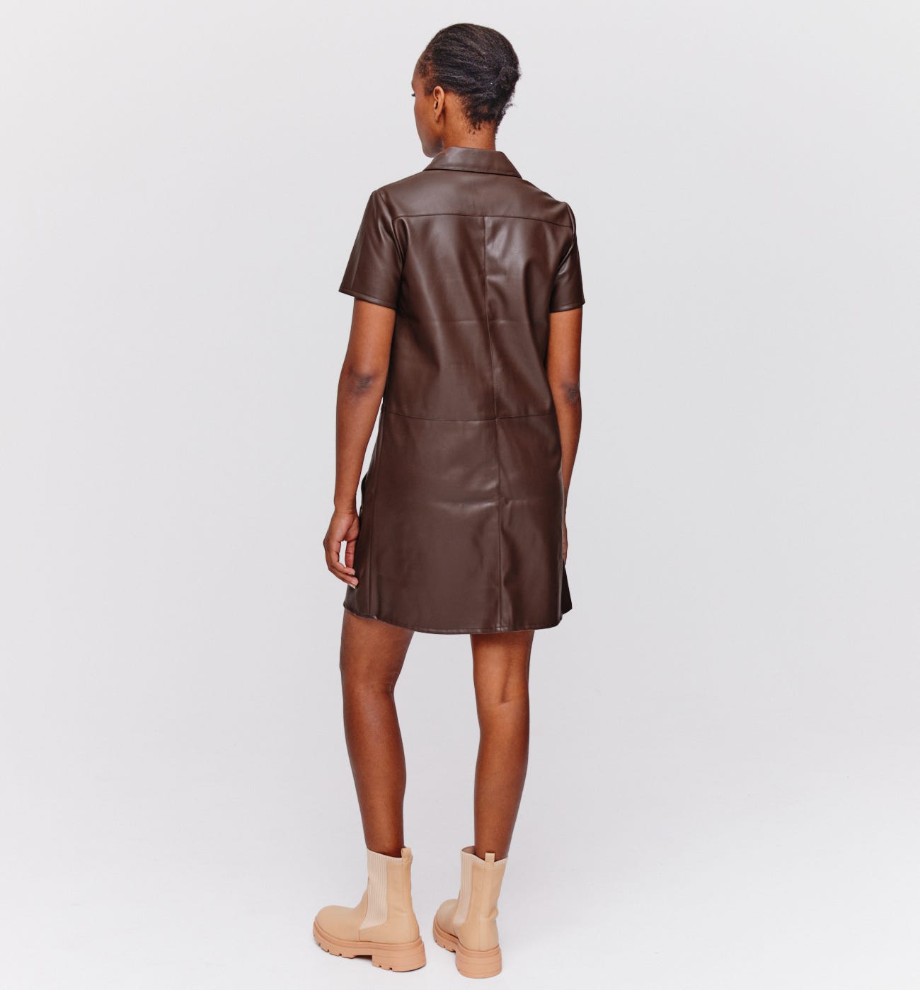 Kleid aus Kunstleder