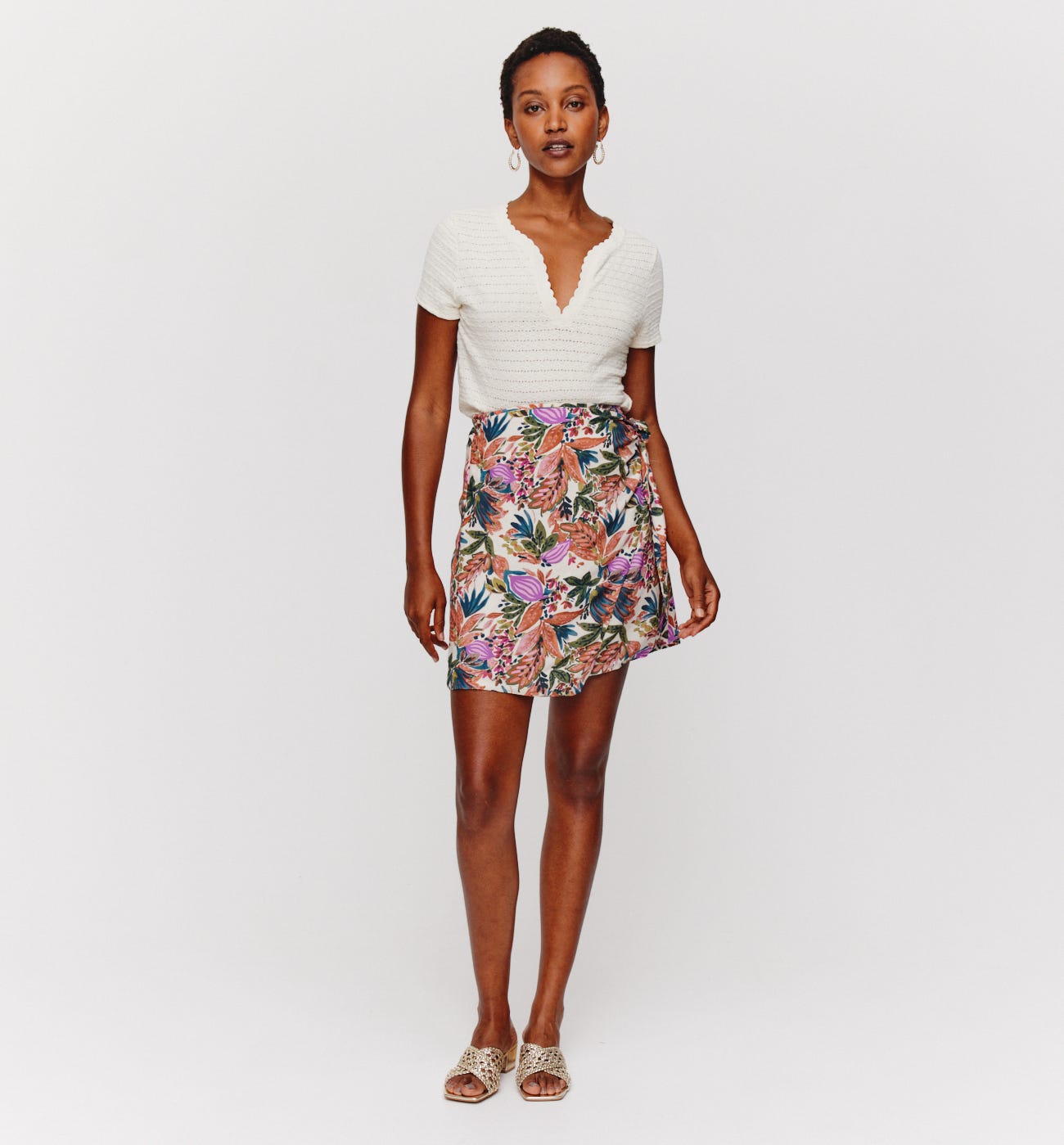 Short floral skirt