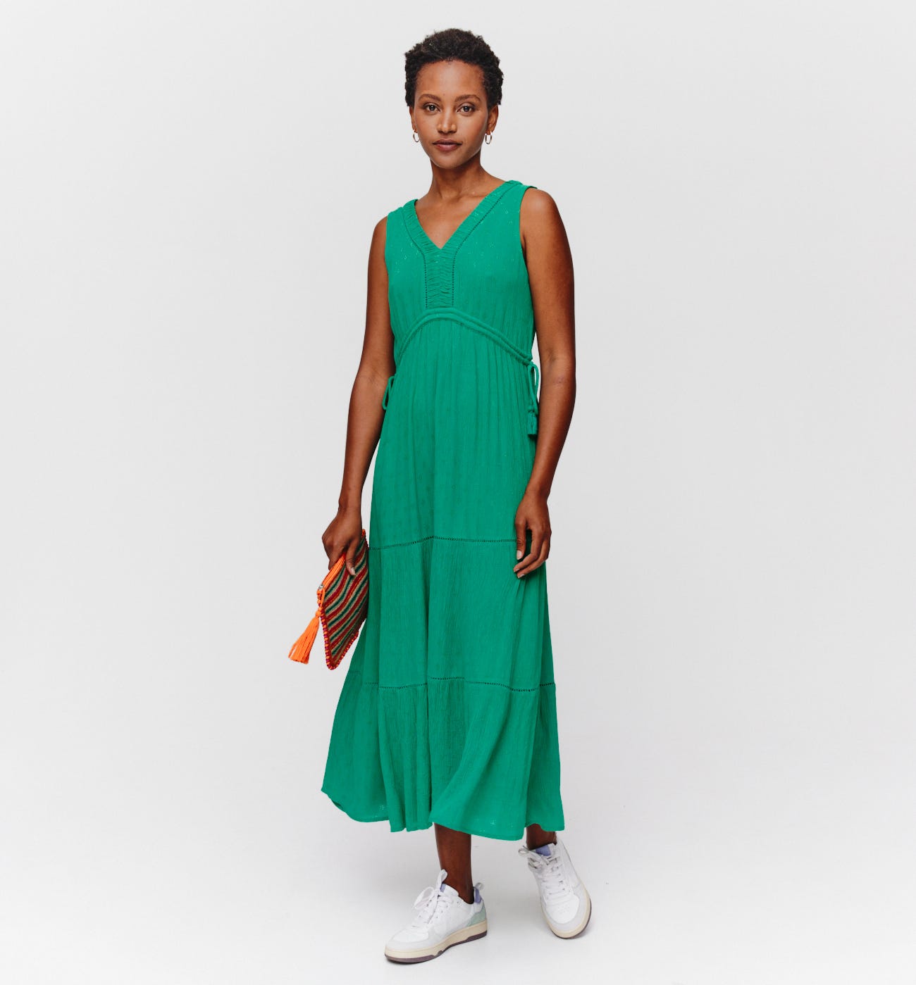 Long sleeveless dress