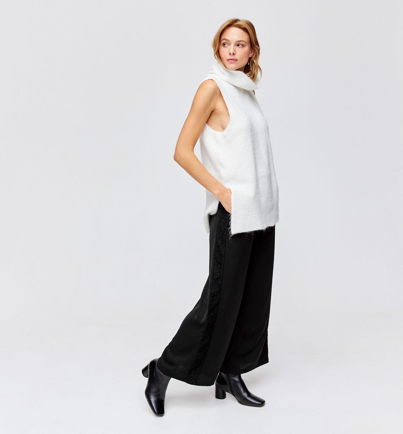 Wideleg lace detail trousers