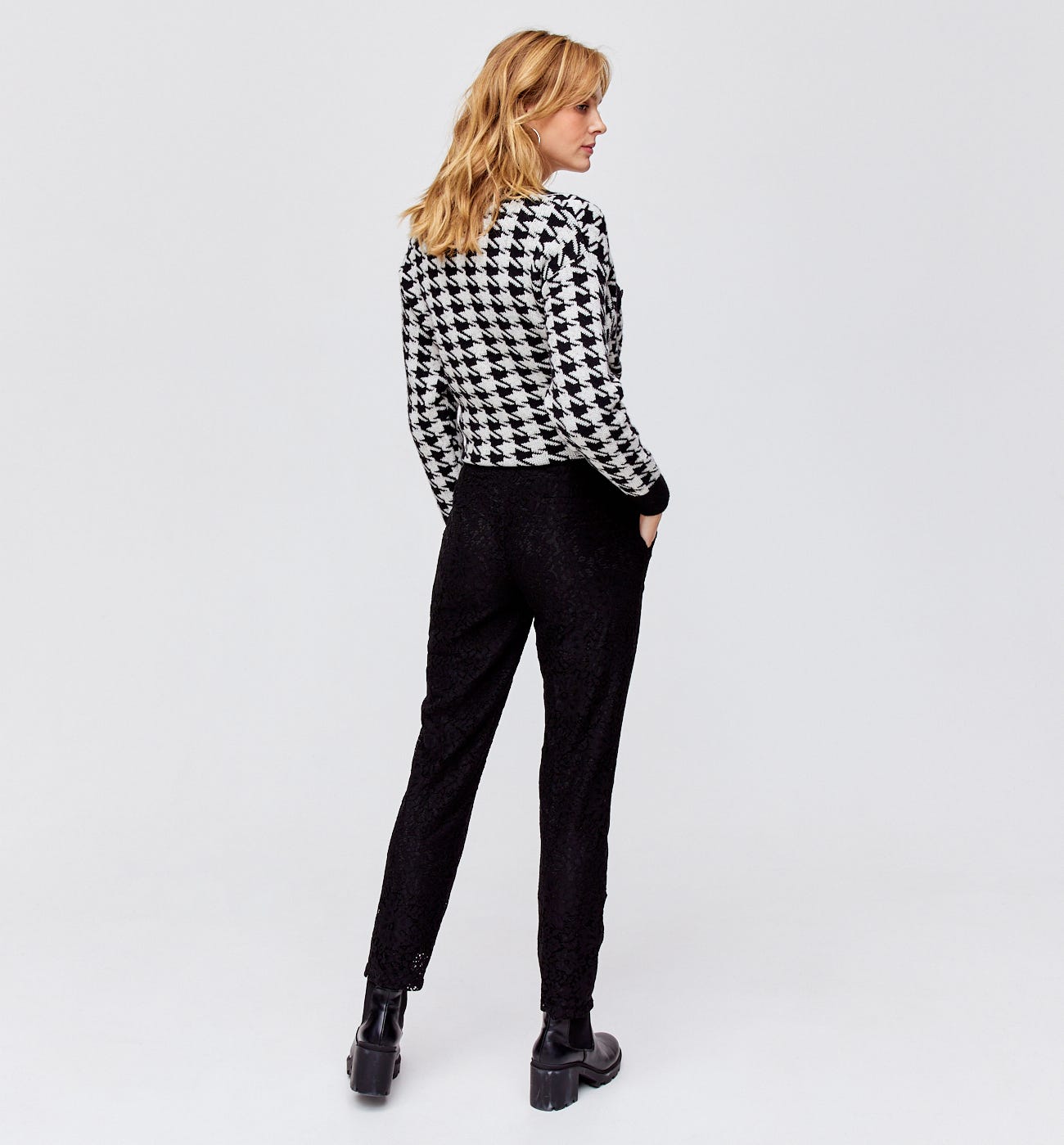 Pantaloni in pizzo