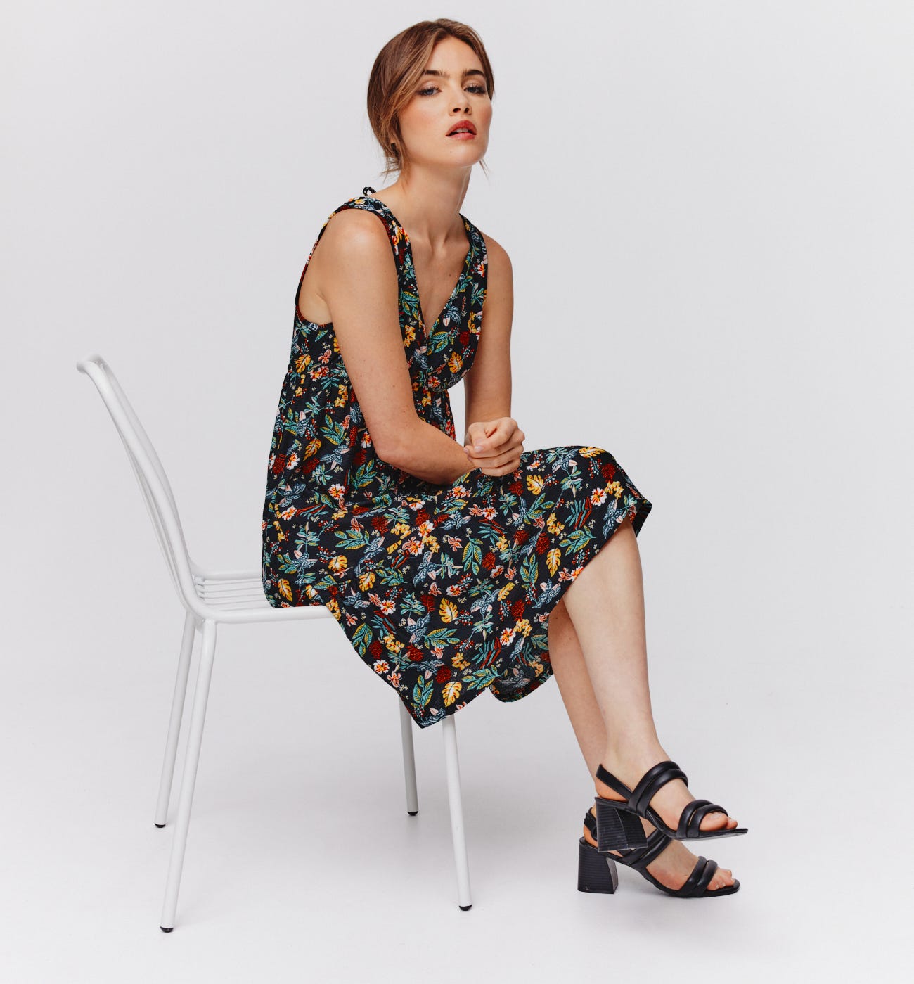 Vestido estampado con volante