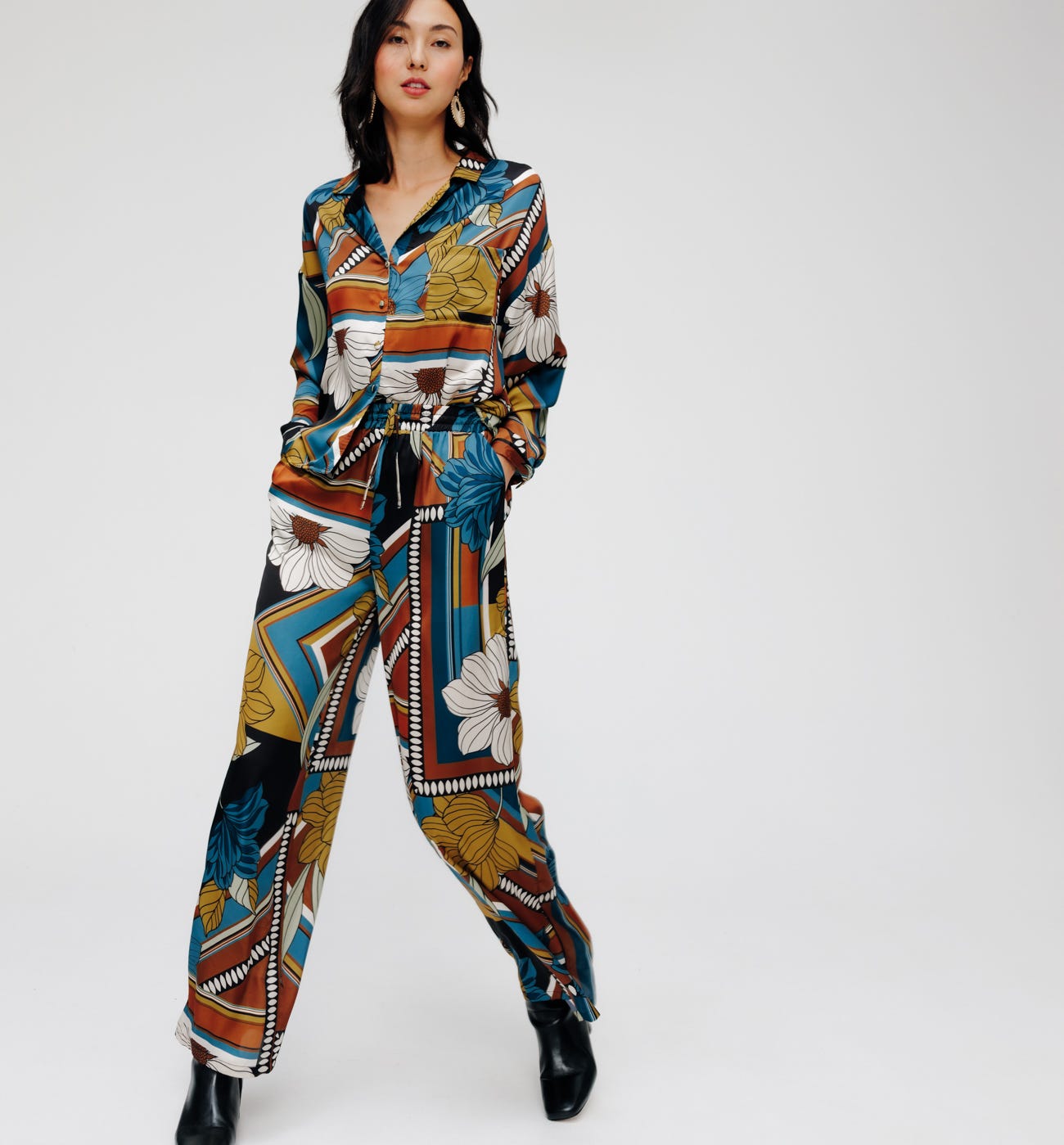 Pantaloni stile pigiama