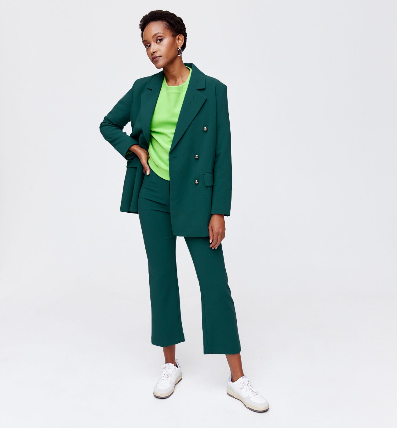 Pantaloni flare