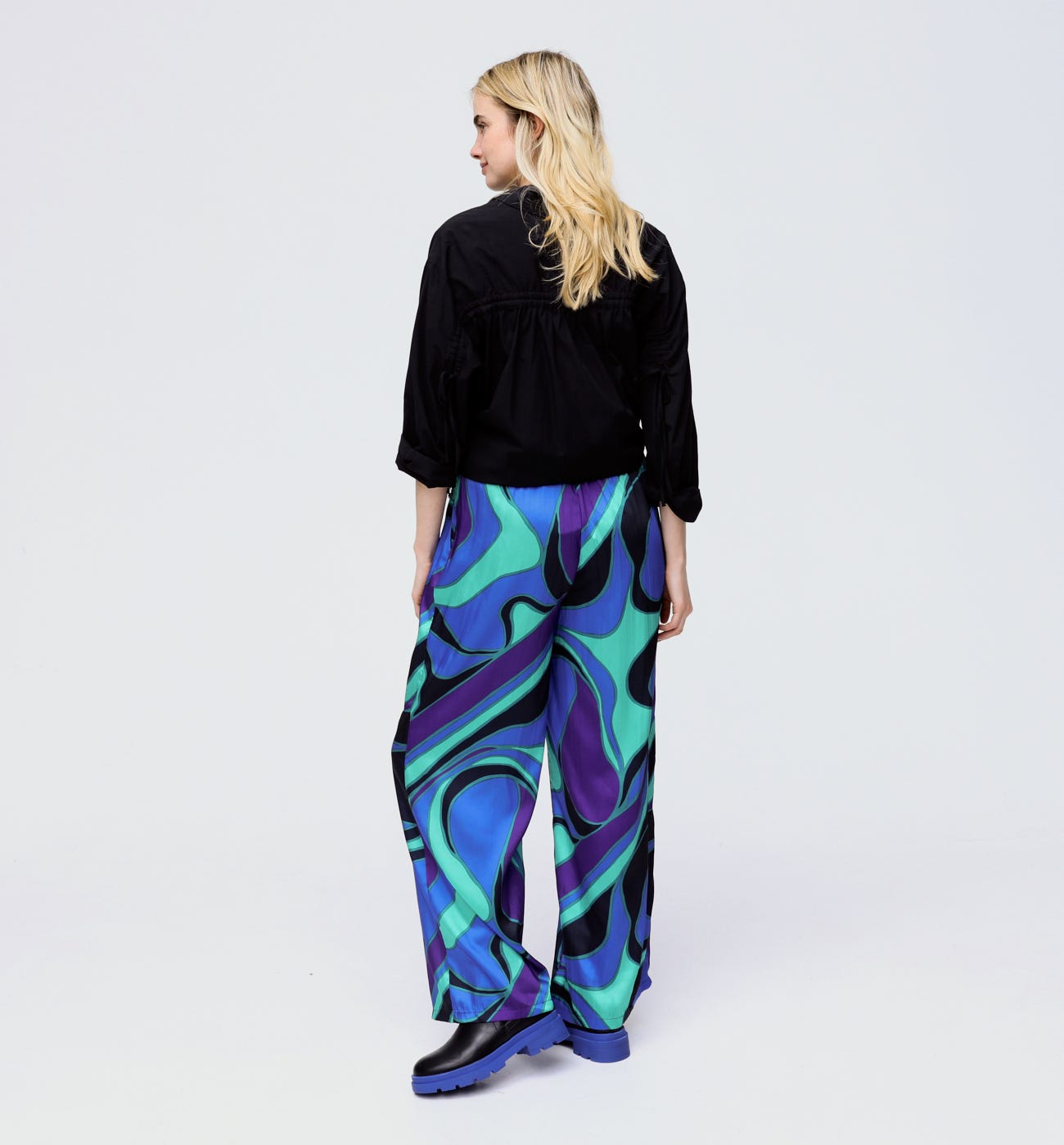 Weite Satinhose