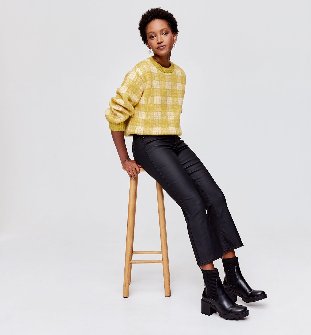 Pantaloni flare in similpelle