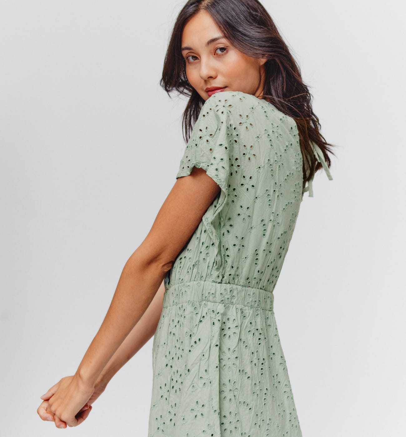 Kleid aus englischer Stickerei