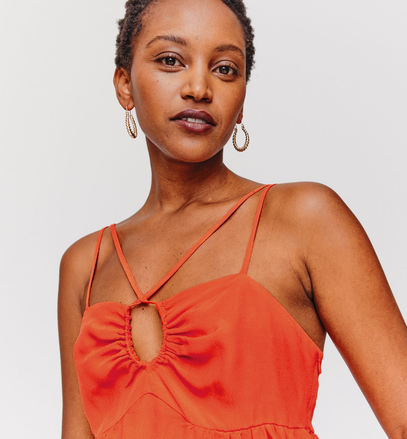 Low neckline top