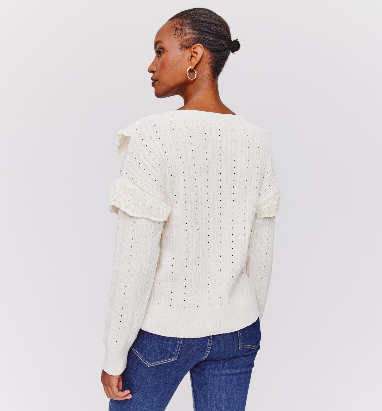 Sweter z falbankami