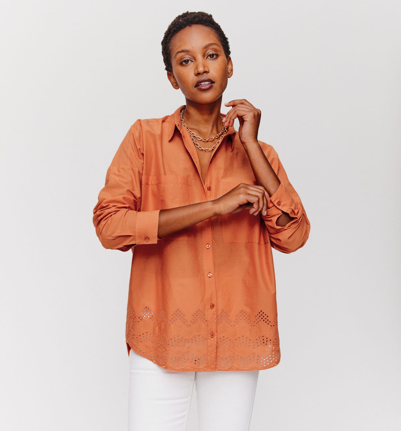 Chemise en broderie anglaise