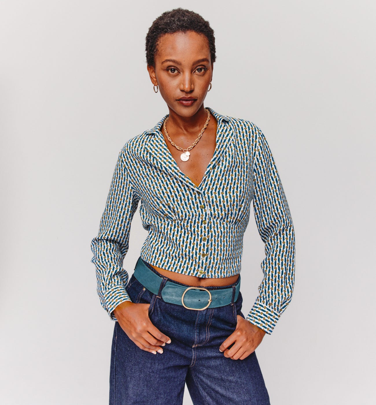 Camisa corta y estampada