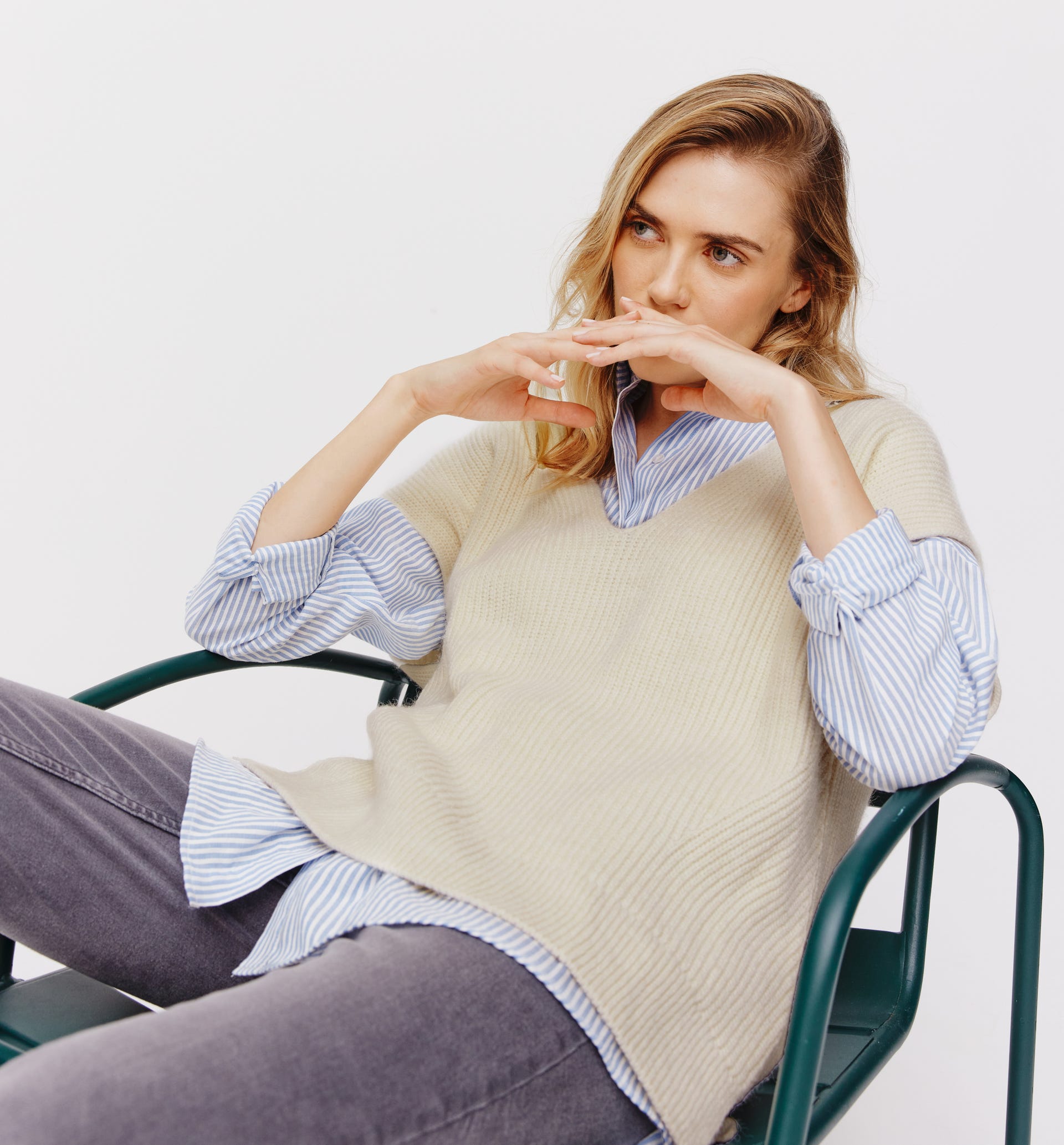 Sweter bez rękawów