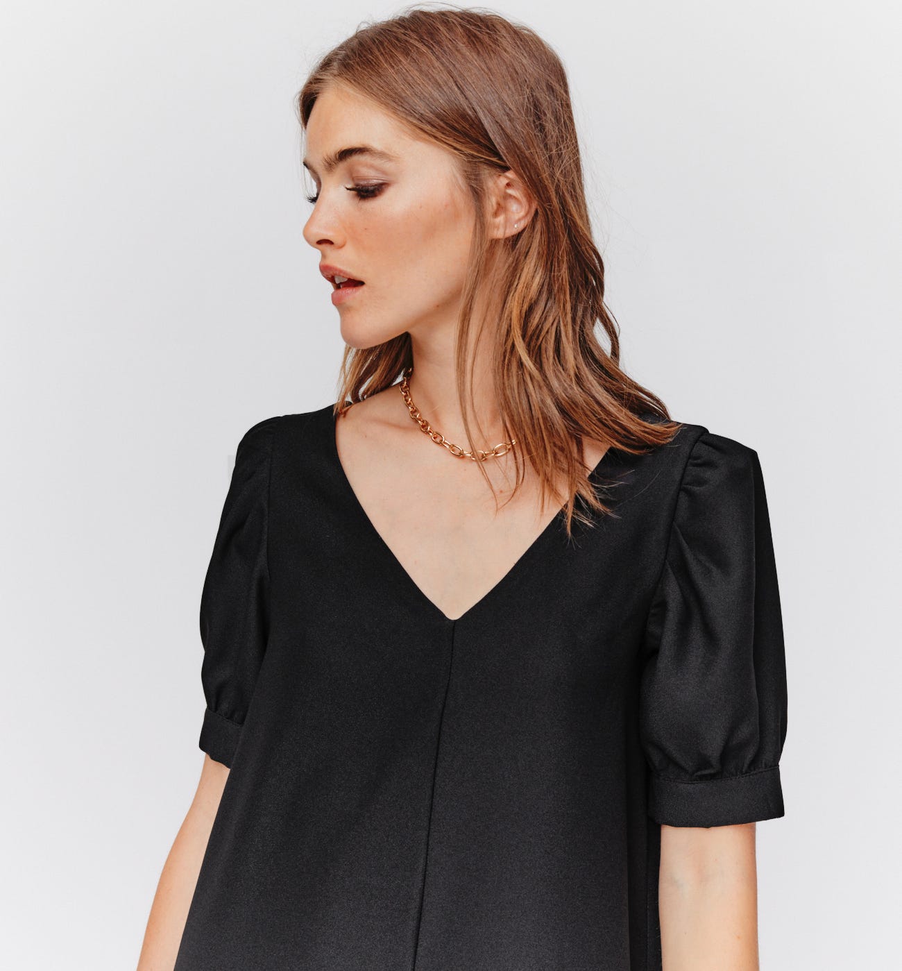 Puff-sleeved dress