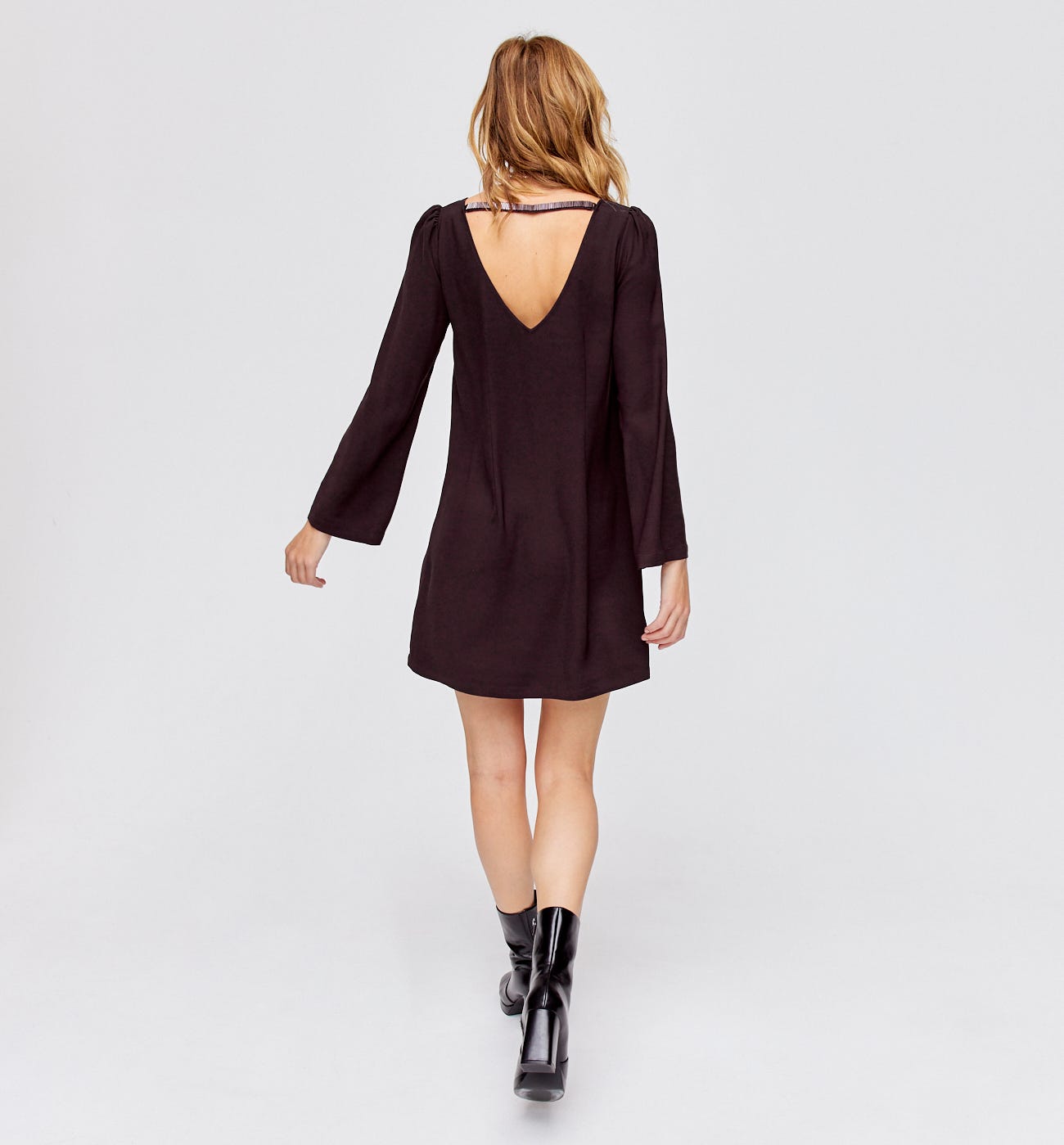 Vestido escote V espalda