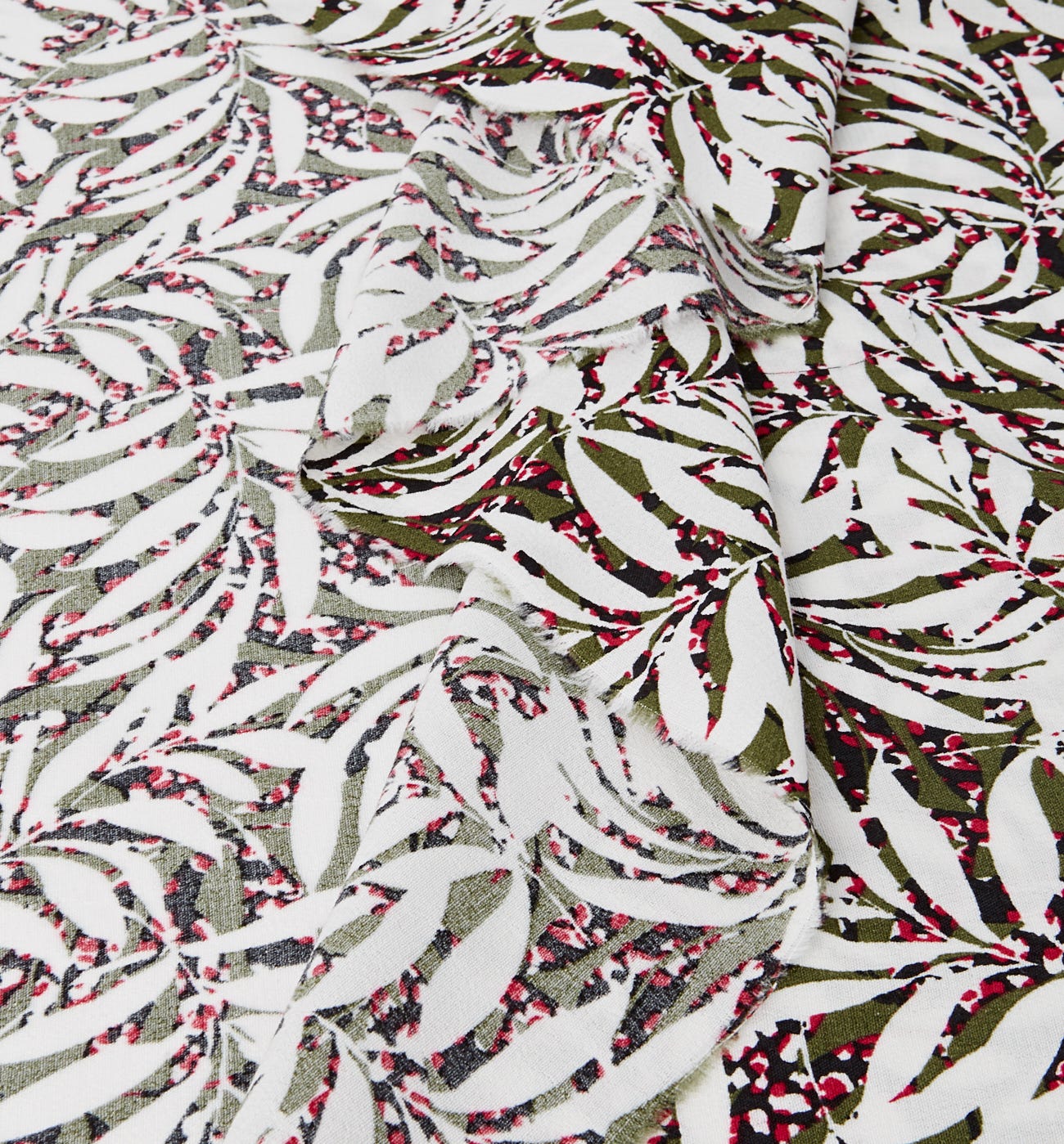 Viscsoe crêpe fabric cut