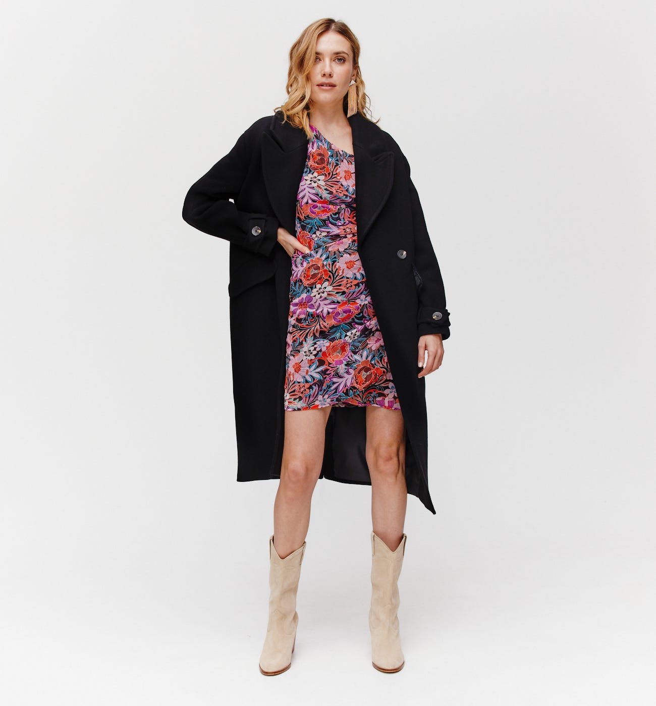 One-shoulder dress