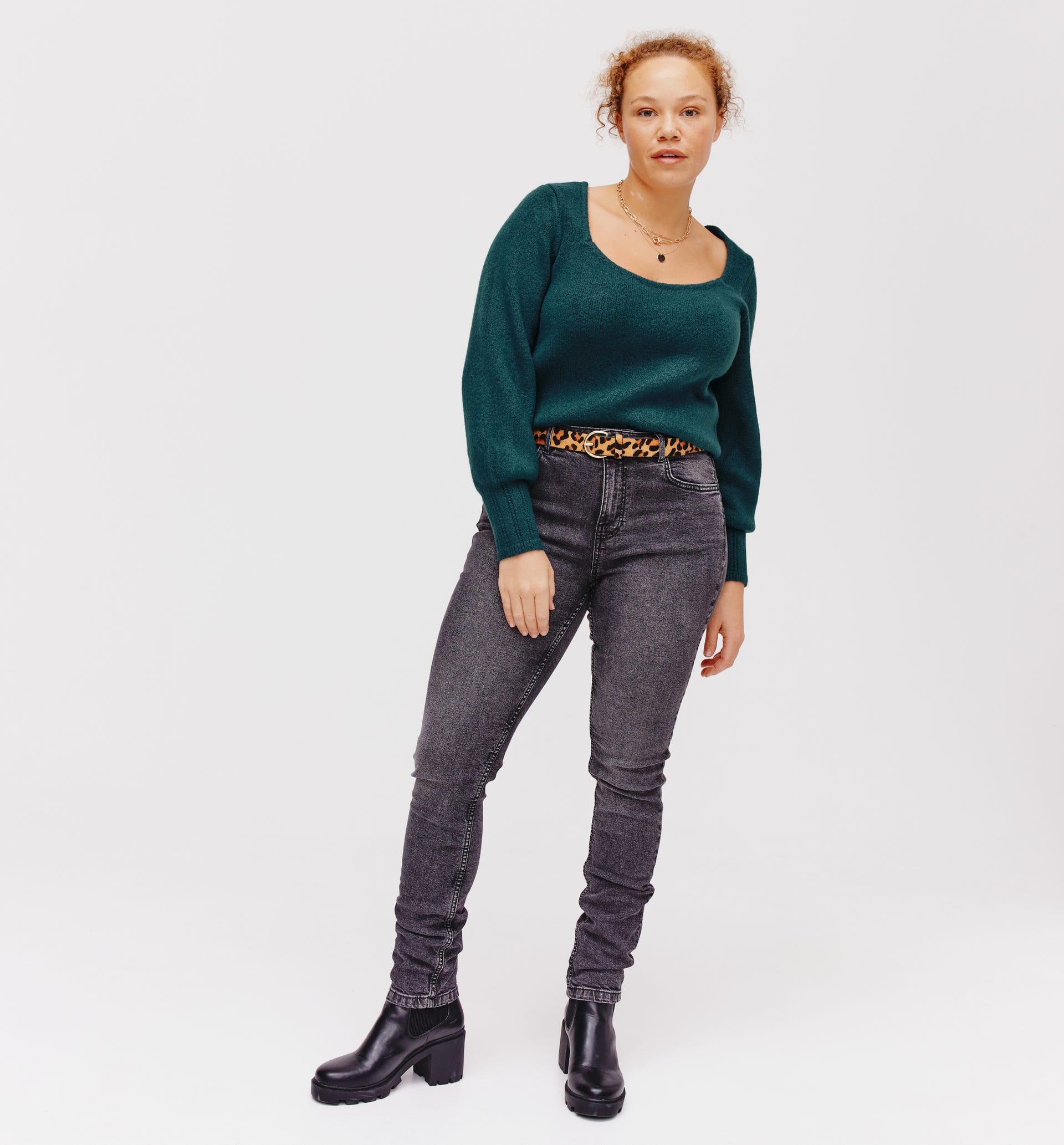 Puff-sleeved jumper