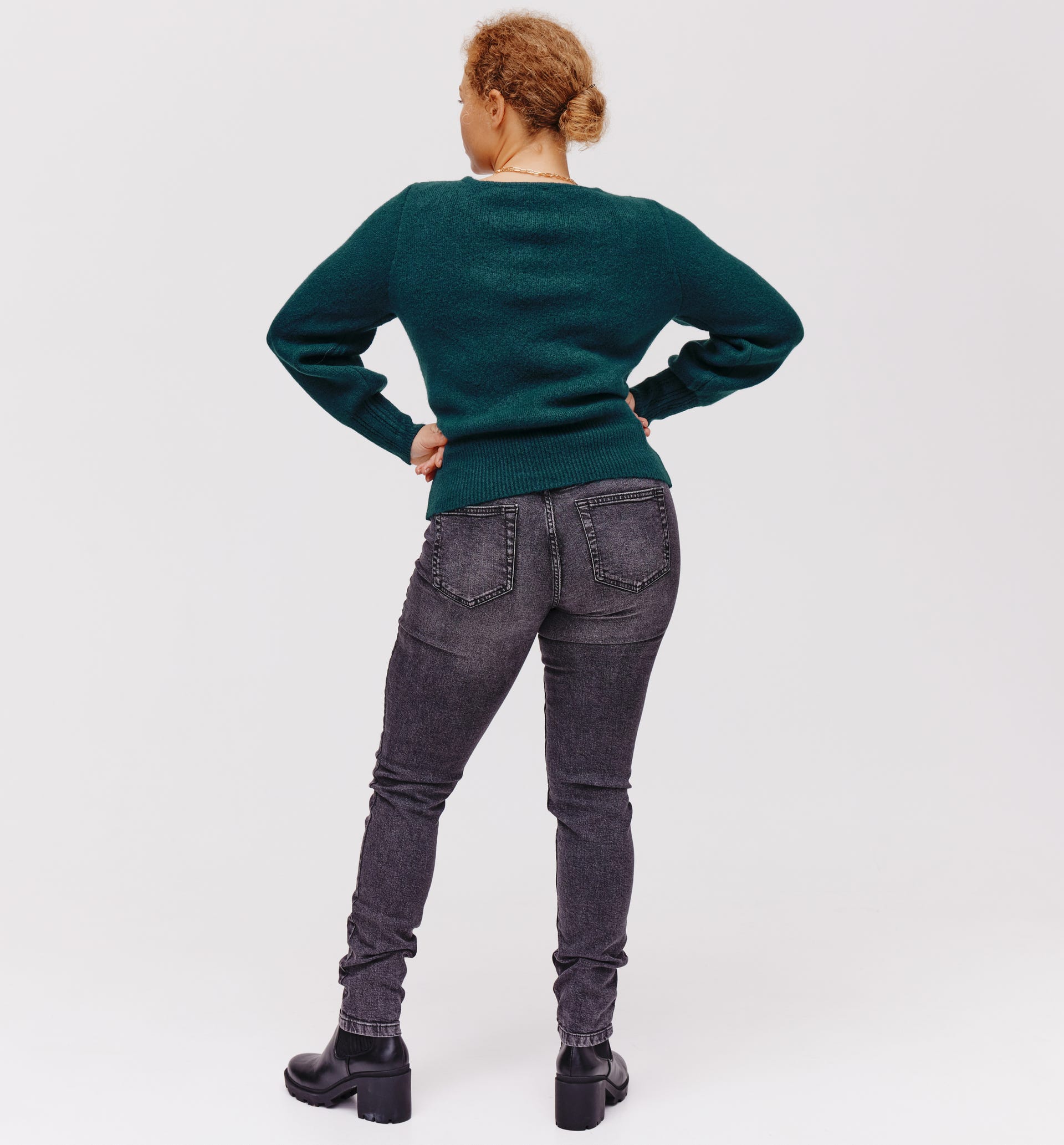 Puff-sleeved jumper