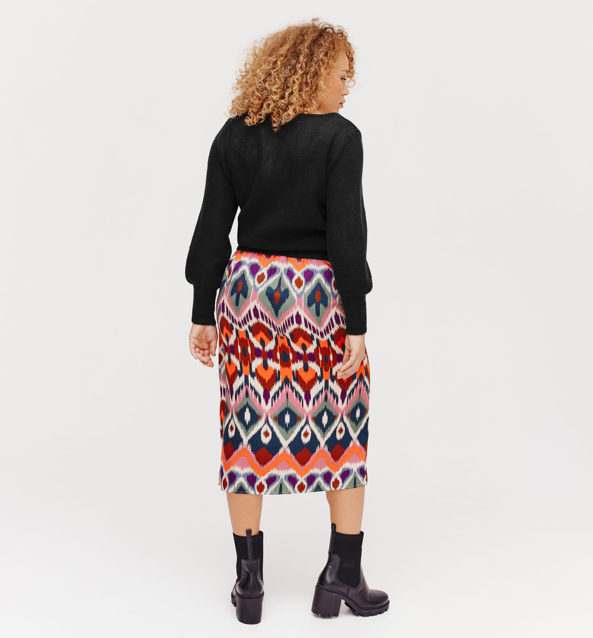 Puff-sleeved jumper