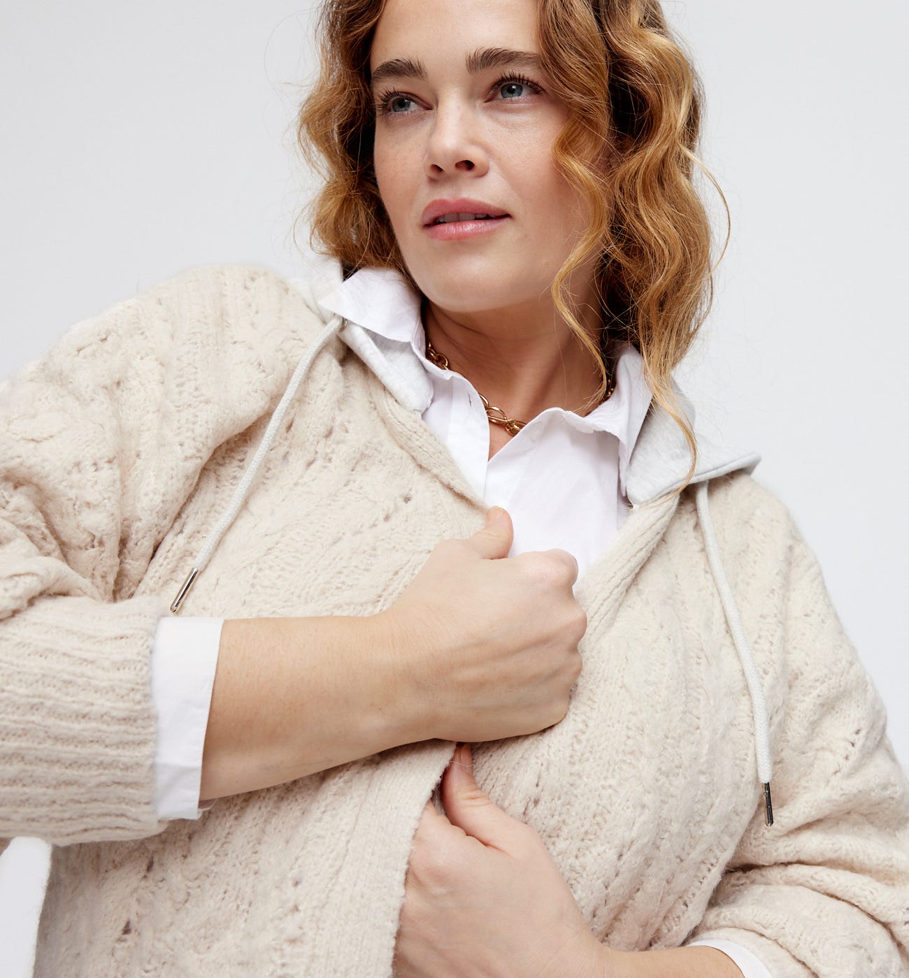 Maxi cardigan con cappuccio