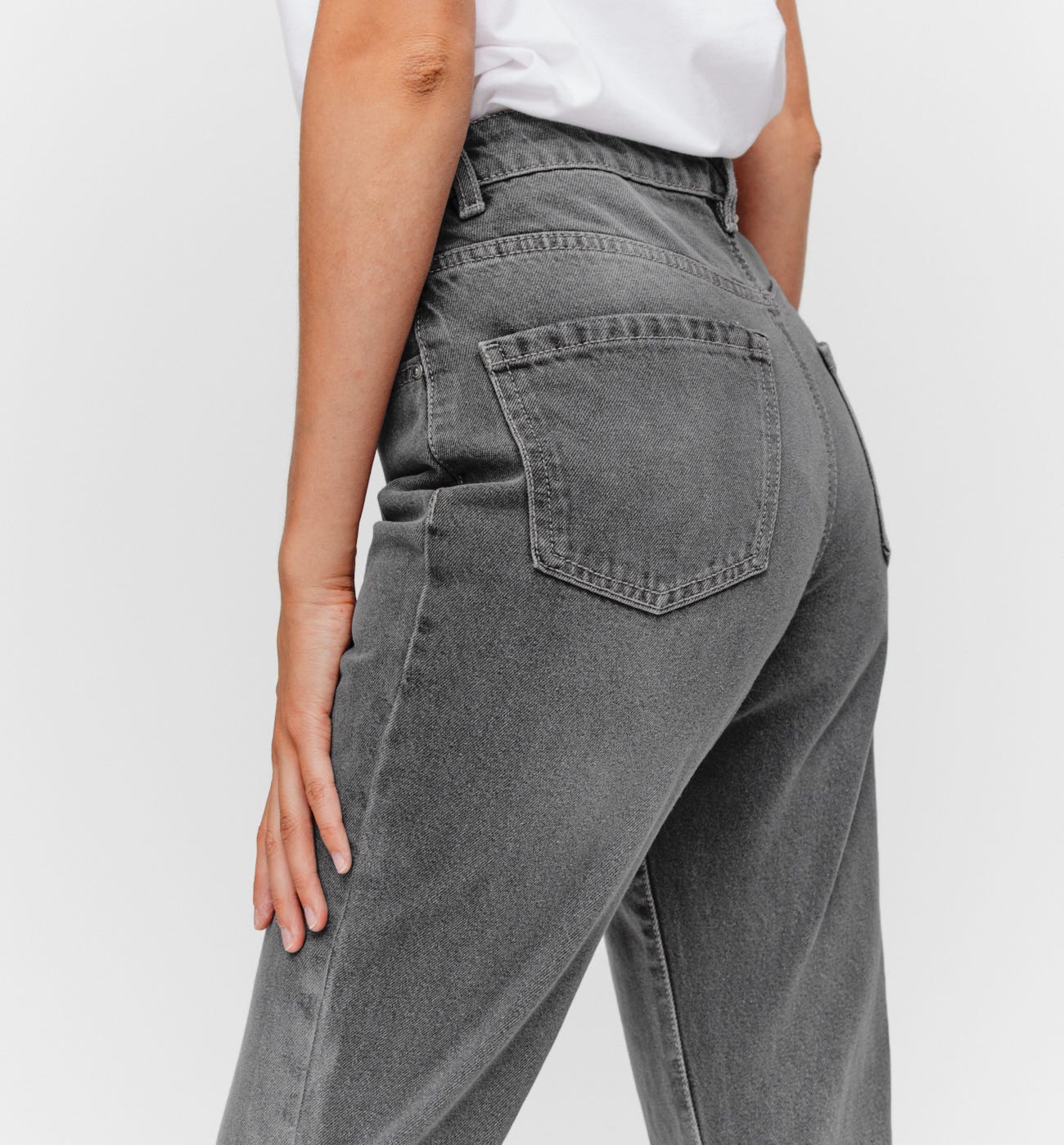 BASILE high-waist jeans