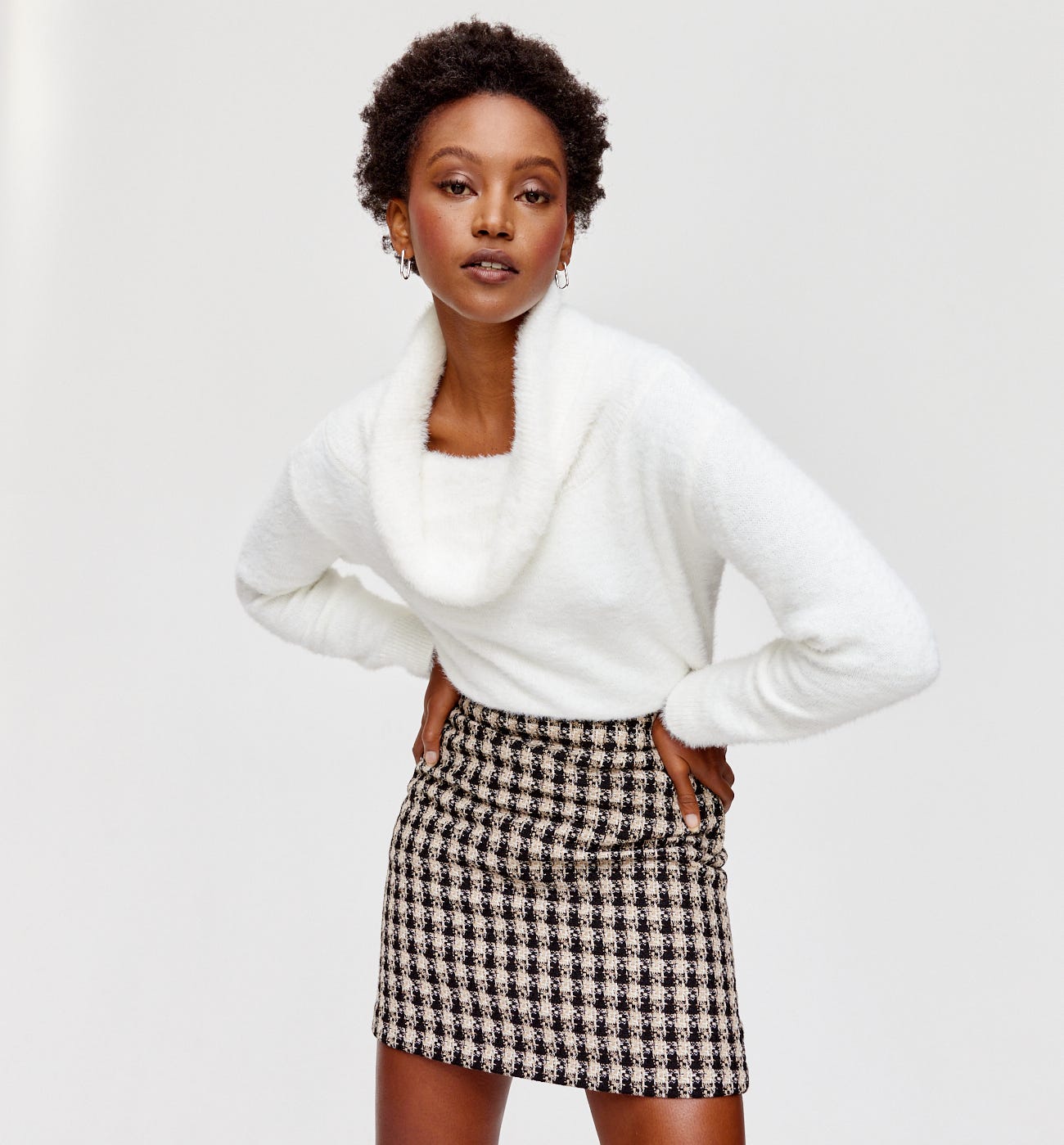 Cowl neck jumper