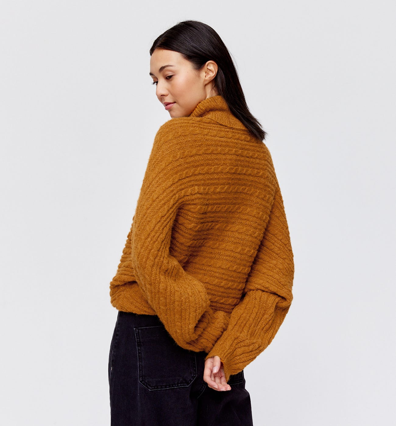 Sweter z golfem