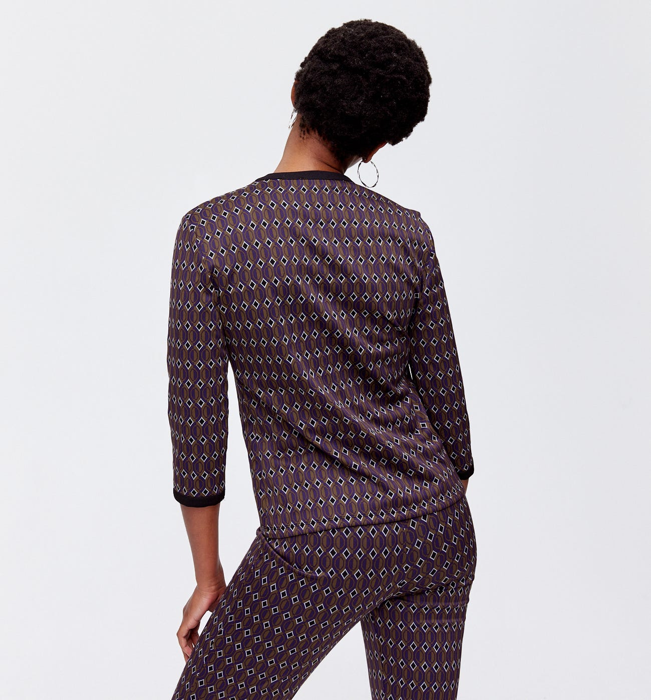Long-sleeved top
