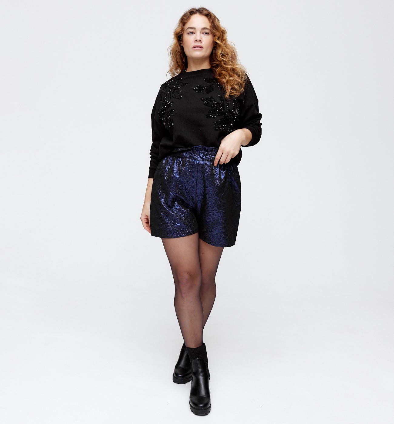Sequinned sweatshirt